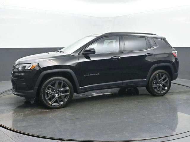 New 2026 Jeep Compass Latitude w/ Sun and Sound Group image 2