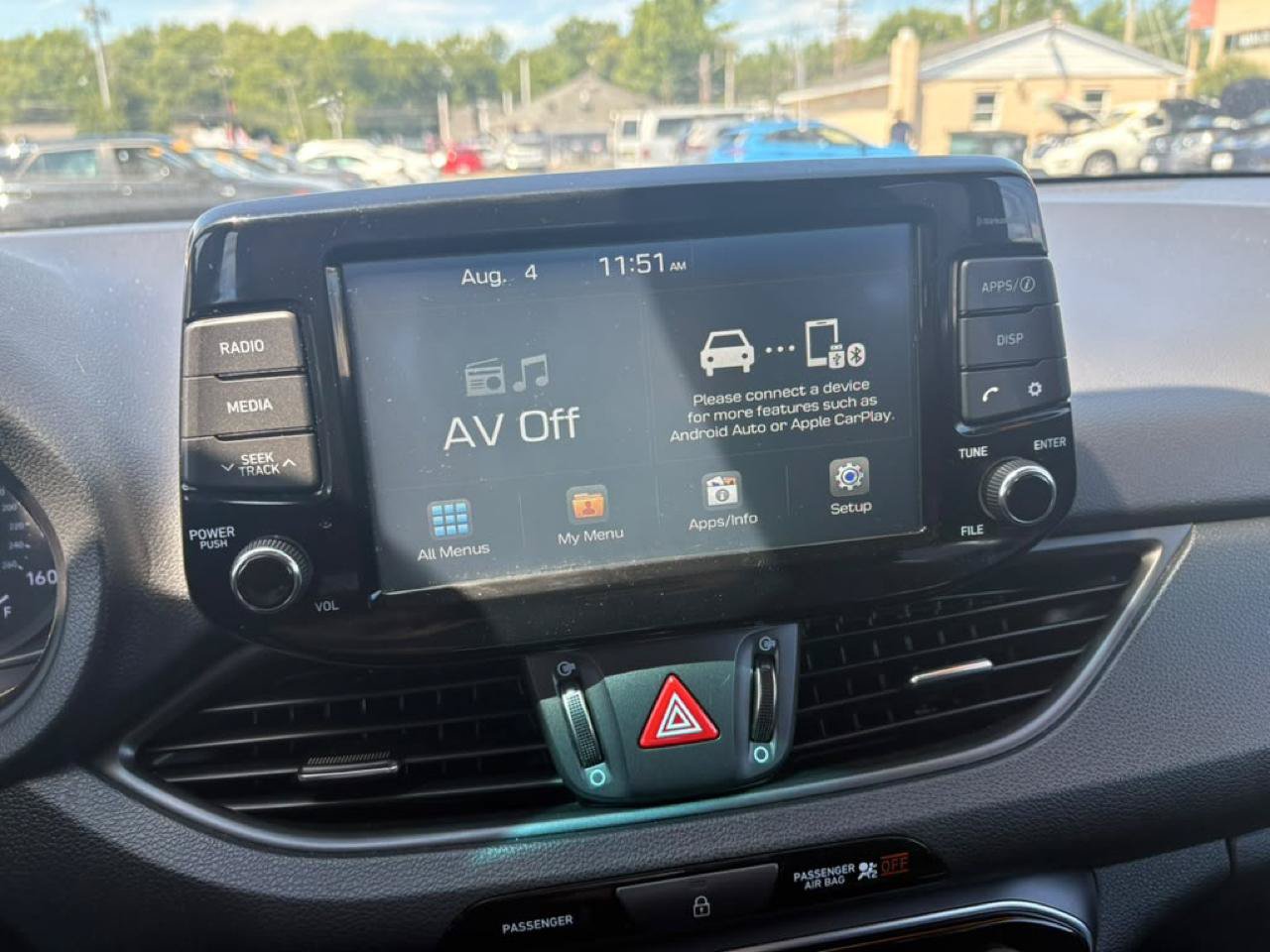 Used 2019 Hyundai Elantra GT FWD image 11