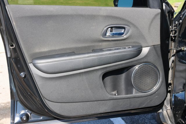 Used 2022 Honda HR-V EX image 10