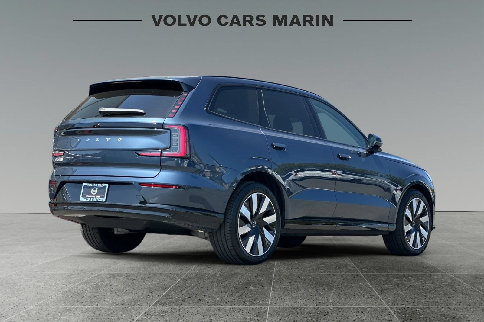 New 2025 Volvo EX90 Ultra AWD/4WD image 2