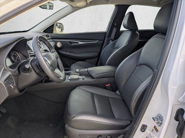 Certified 2025 INFINITI QX50 Luxe image 16