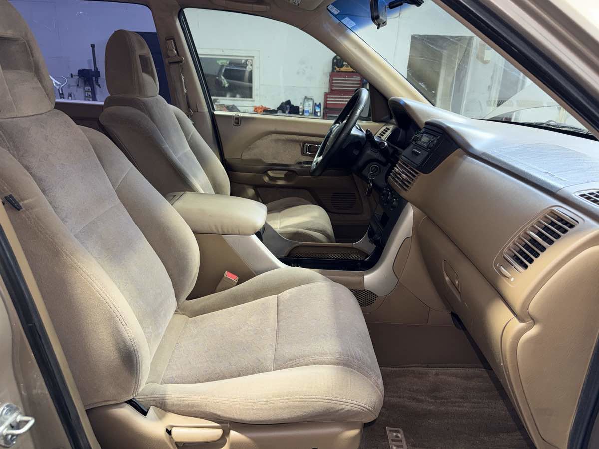 Used 2004 Honda Pilot LX image 26