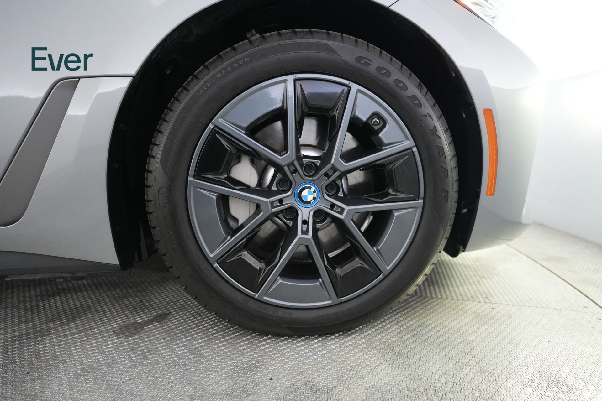 Used 2024 BMW i4 eDrive35 w/ Premium Package RWD image 20