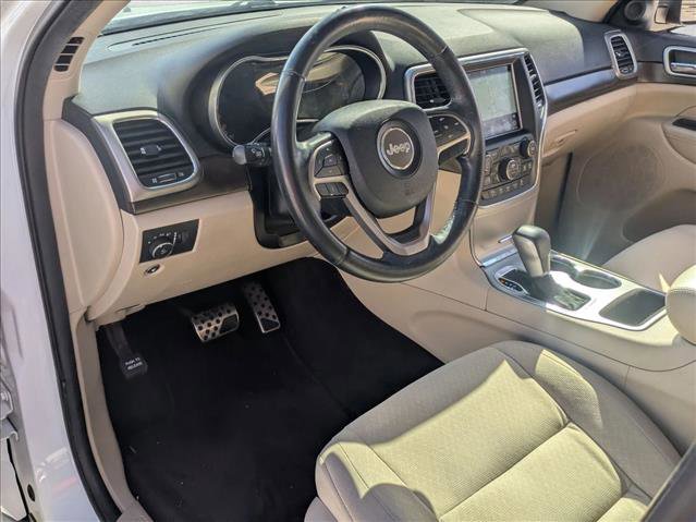 Used 2018 Jeep Grand Cherokee Laredo image 9
