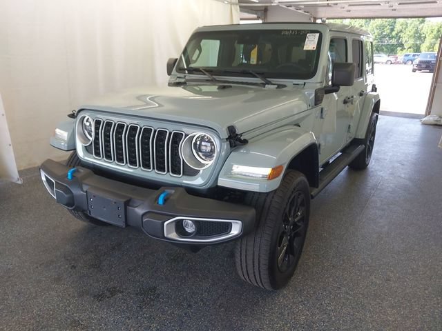Used 2024 Jeep Wrangler Unlimited Sahara w/ Safety Group AWD/4WD image 5