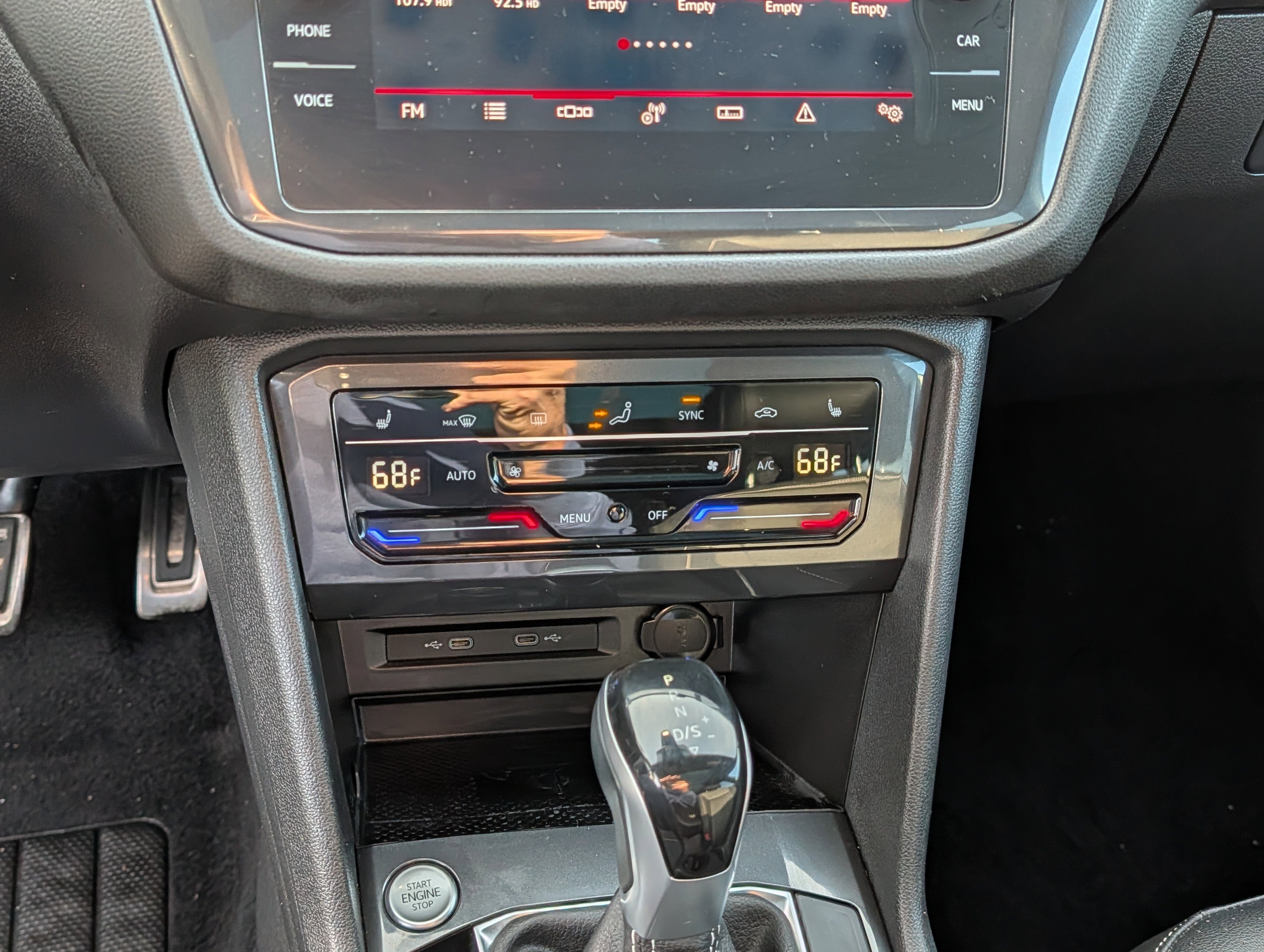 Used 2022 Volkswagen Tiguan SE R-Line image 23