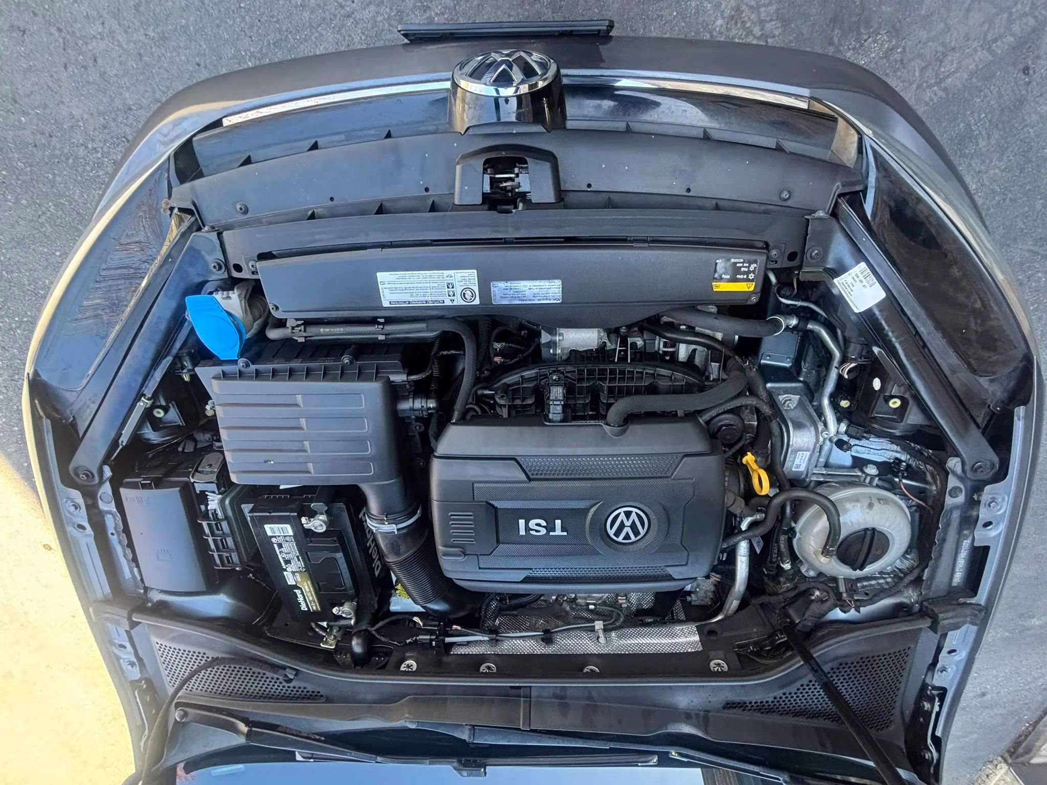 Used 2015 Volkswagen Golf Launch Edition FWD image 35