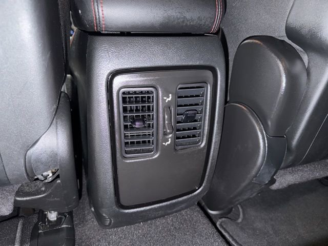 Used 2025 Dodge Durango GT image 34