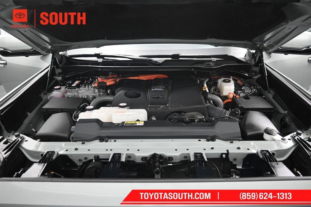 Used 2023 Toyota Sequoia Limited w/ TRD Off-Road Package AWD/4WD image 44