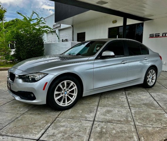 Used 2017 BMW 320i Sedan