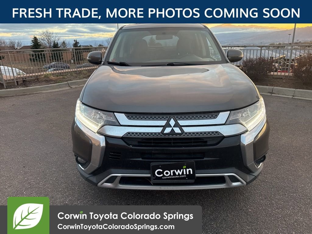 Used 2019 Mitsubishi Outlander AWD image 2