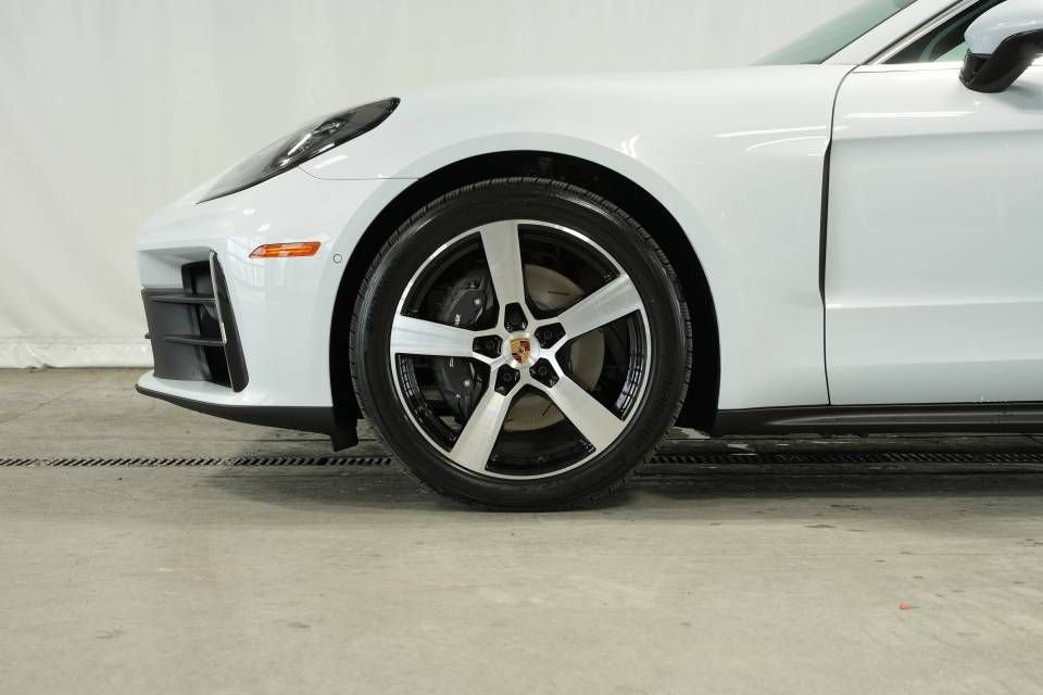 Used 2025 Porsche Panamera 4 AWD/4WD image 42