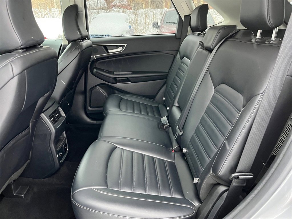 Used 2022 Ford Edge SEL w/ Convenience Package image 19