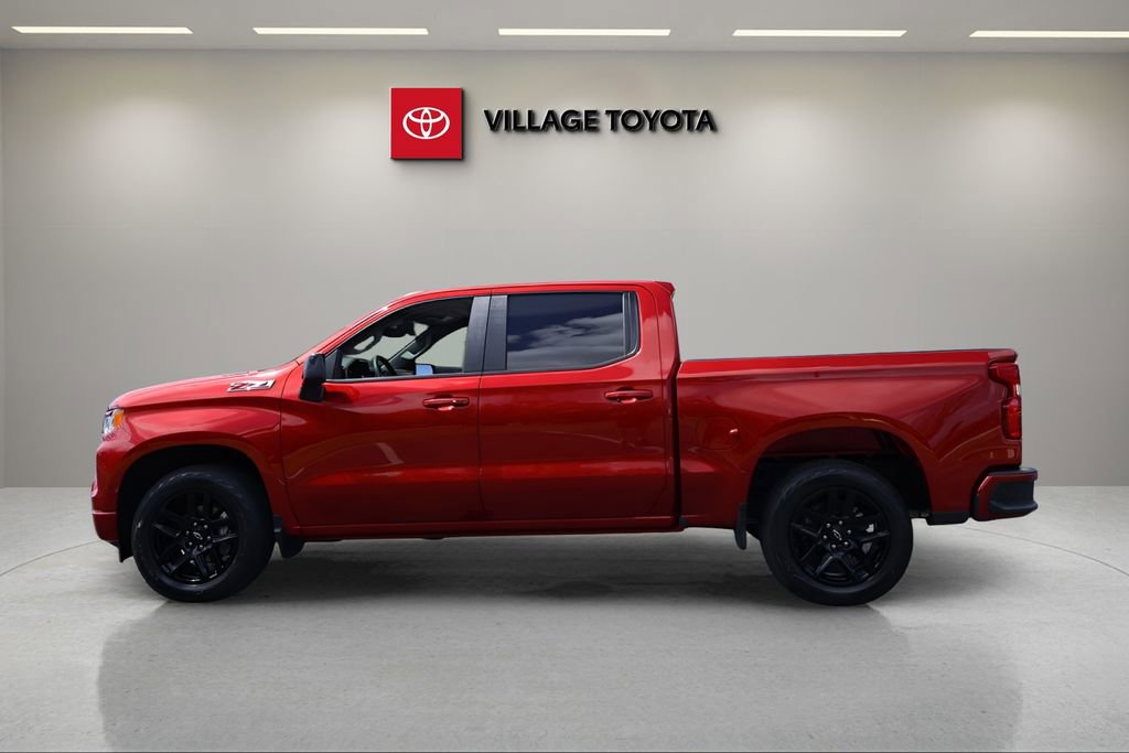 Used 2023 Chevrolet Silverado 1500 RST w/ Z71 Off-Road Package AWD/4WD image 2