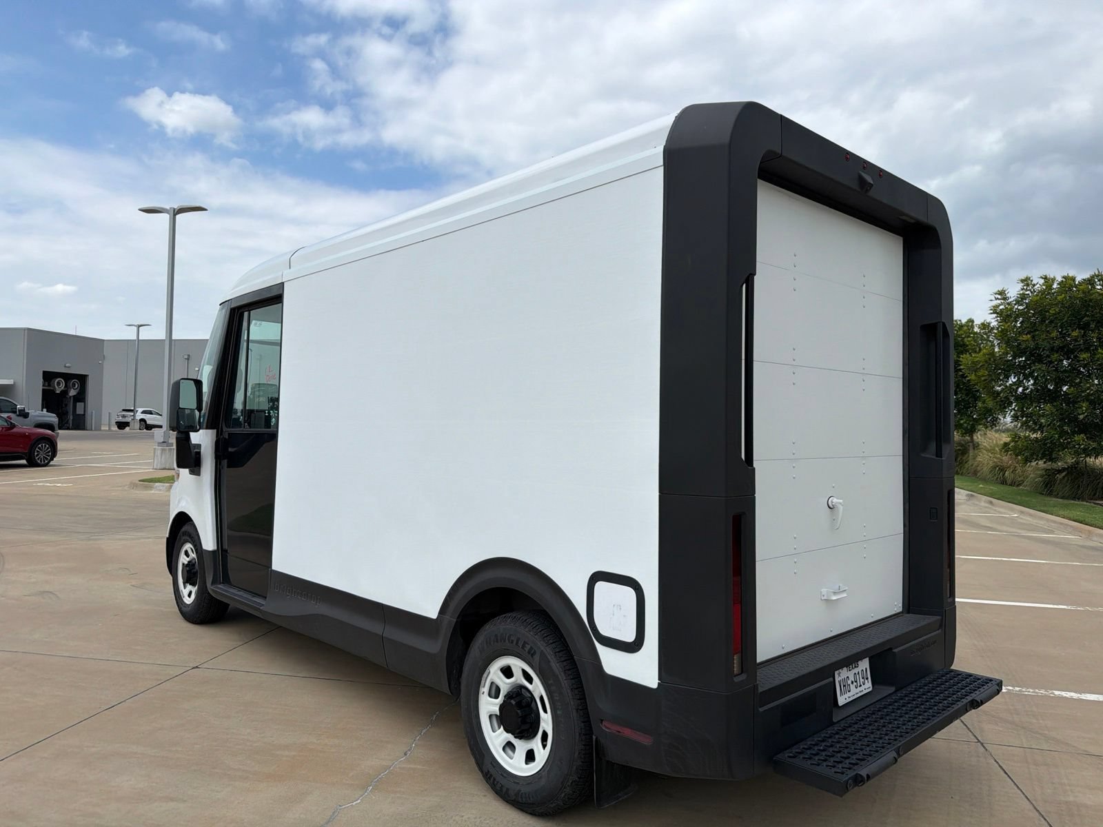 Used 2024 Chevrolet Brightdrop 400 w/ Commercial Equipment Package AWD/4WD image 5