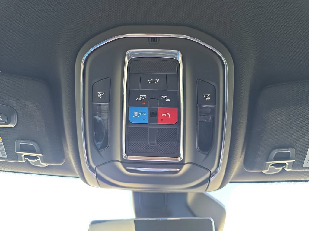 Used 2022 Jeep Grand Cherokee Trailhawk w/ Luxury Tech Group III AWD/4WD image 30