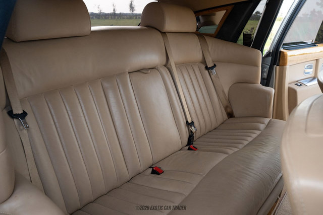 Used 2005 Rolls-Royce Phantom Sedan RWD image 35
