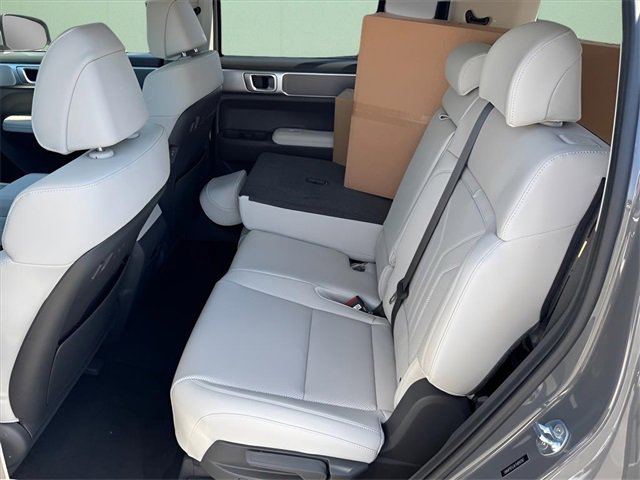 New 2026 Hyundai Santa Fe SEL image 7