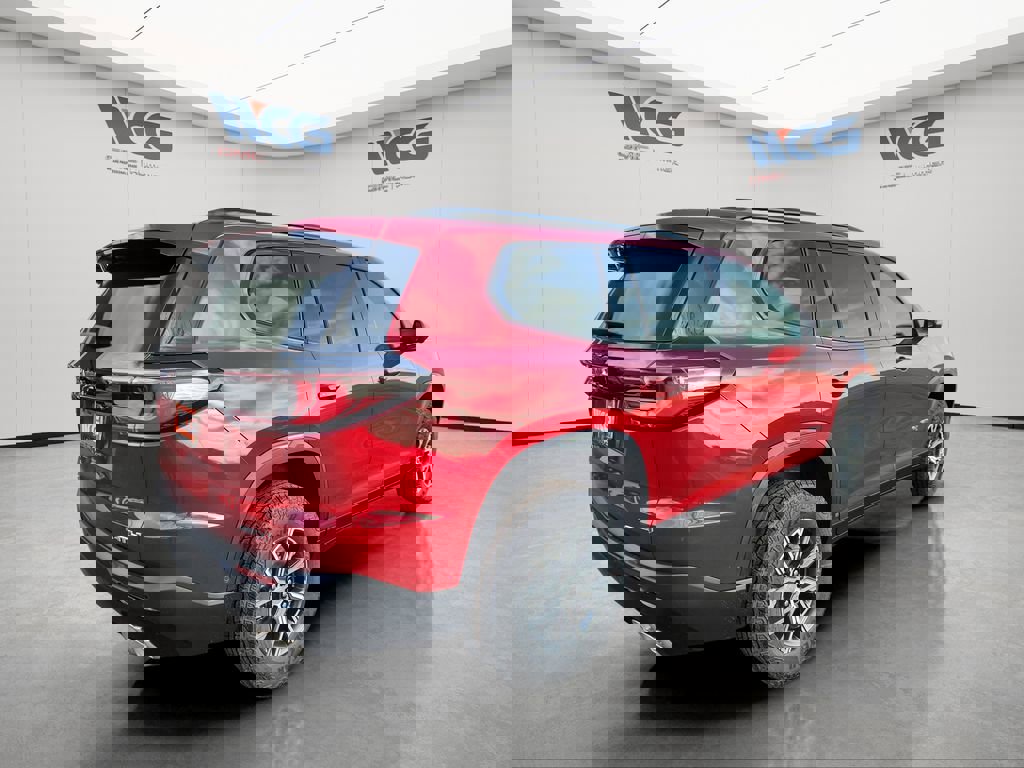 New 2026 GMC Acadia AT4 w/ Super Cruise Package image 4