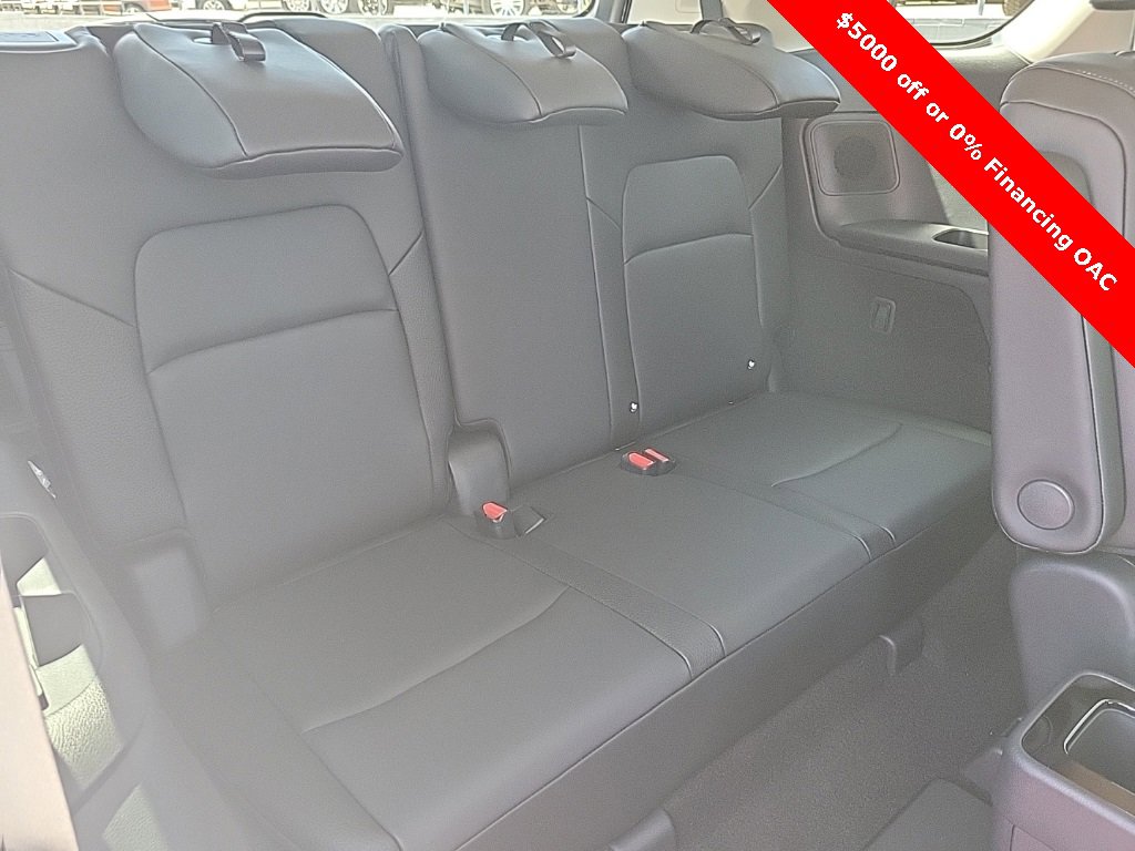 New 2025 Nissan Pathfinder SL w/ SL Premium Package image 41