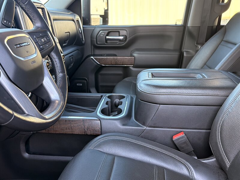 Used 2020 GMC Sierra 2500 Denali AWD/4WD image 33