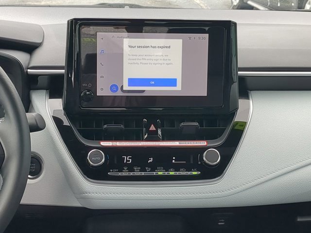 Used 2025 Toyota Corolla SE image 16