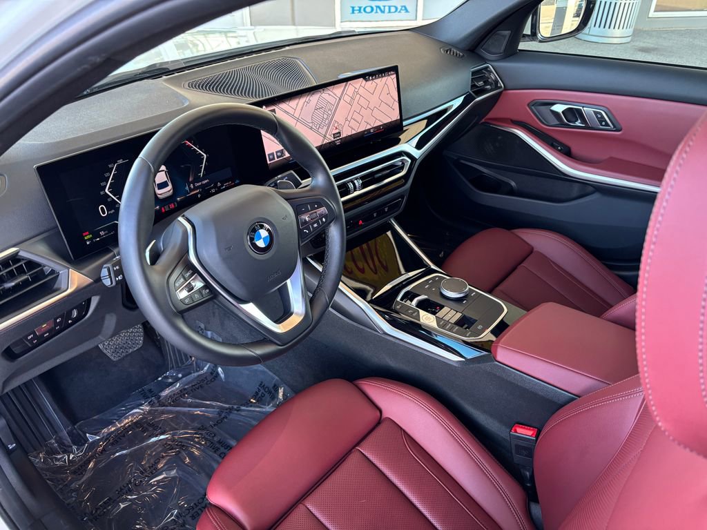 Used 2023 BMW 330i Sedan w/ Convenience Package image 9