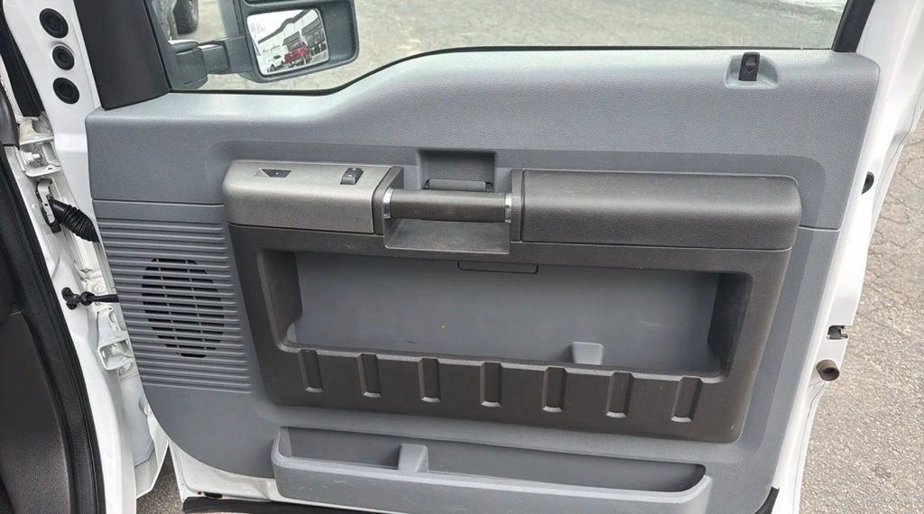 Used 2011 Ford F250 XLT w/ XLT Interior Pkg image 25
