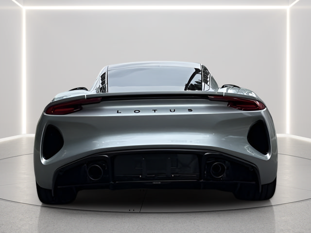 Used 2025 Lotus Emira RWD image 4