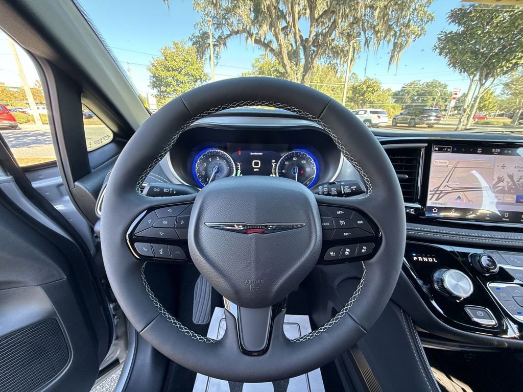 New 2026 Chrysler Pacifica Limited w/ S Appearance Package image 13