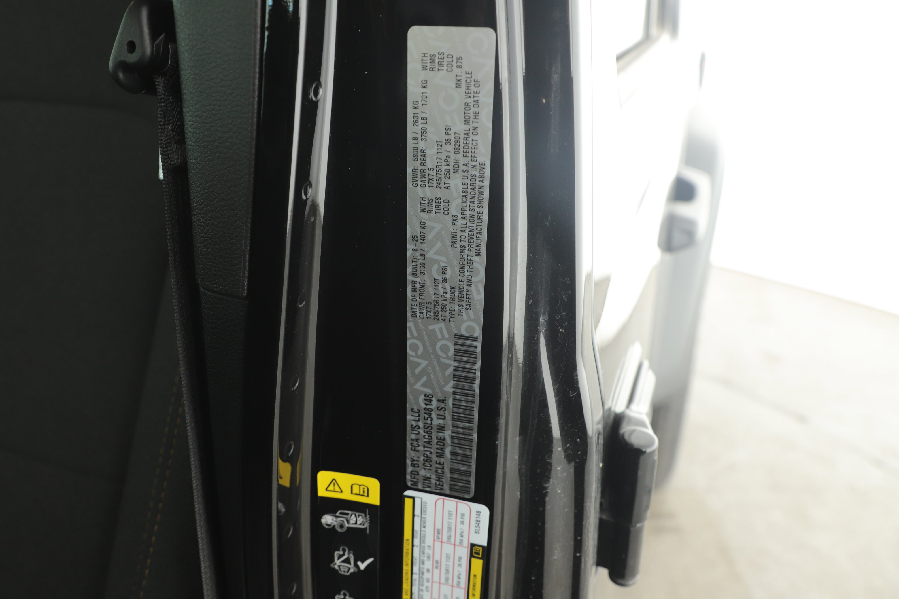 New 2025 Jeep Gladiator Sport image 12