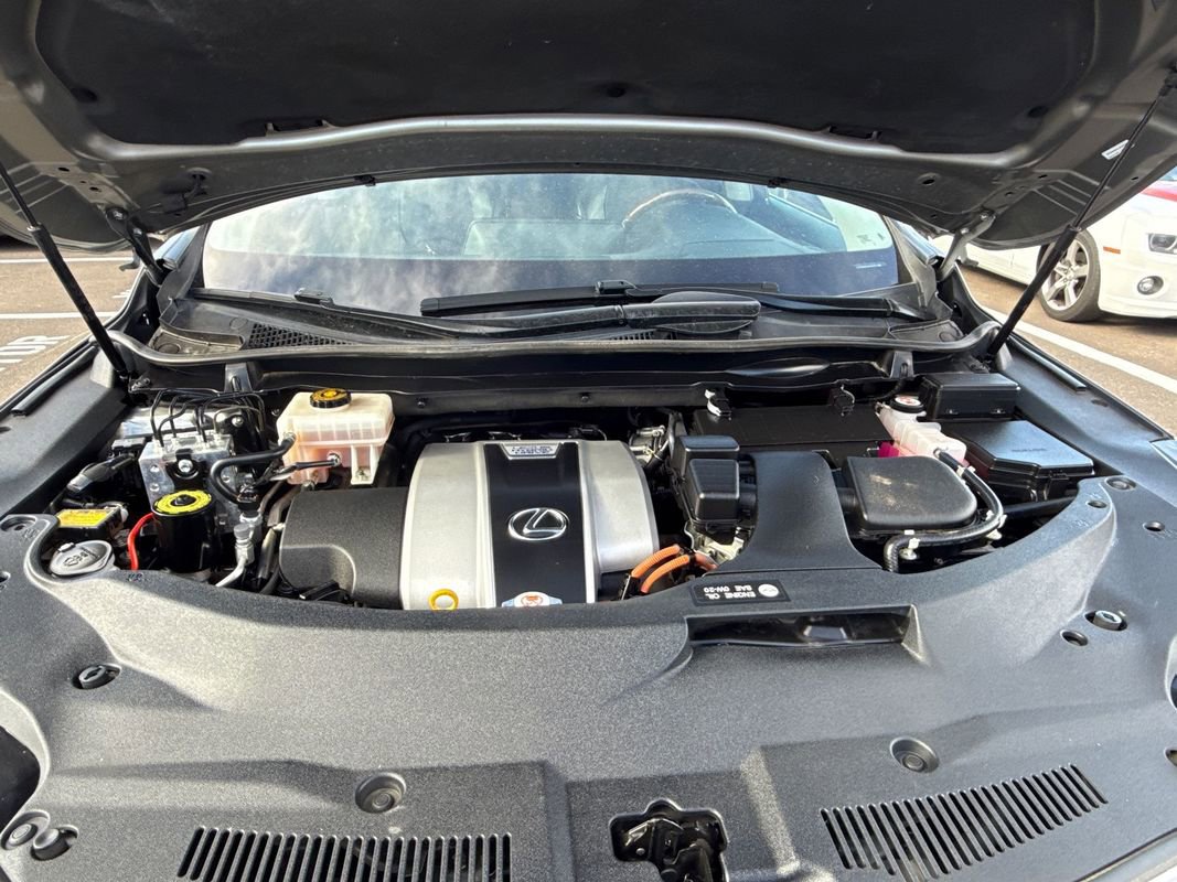 Used 2019 Lexus RX 450h AWD image 9