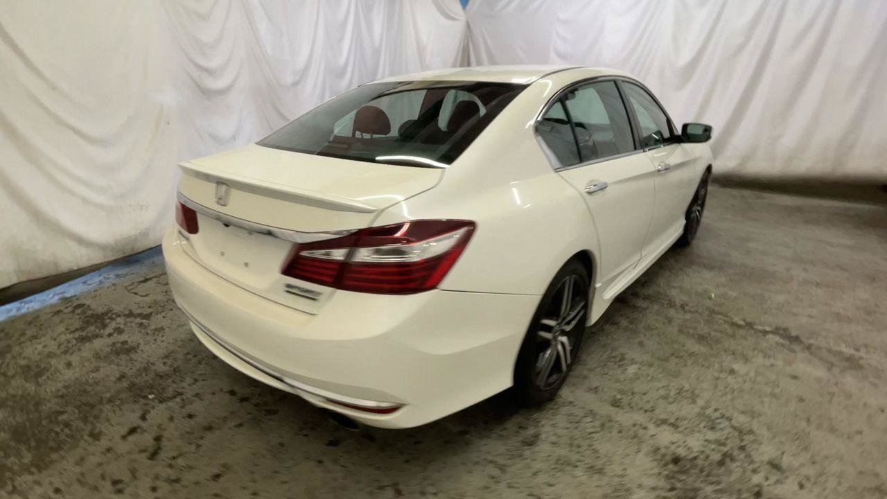 Used 2017 Honda Accord Sport Special Edition image 8