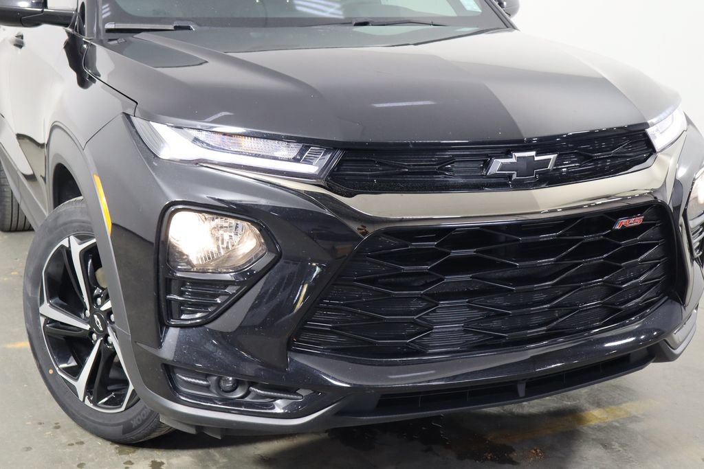 Used 2023 Chevrolet TrailBlazer RS FWD image 46
