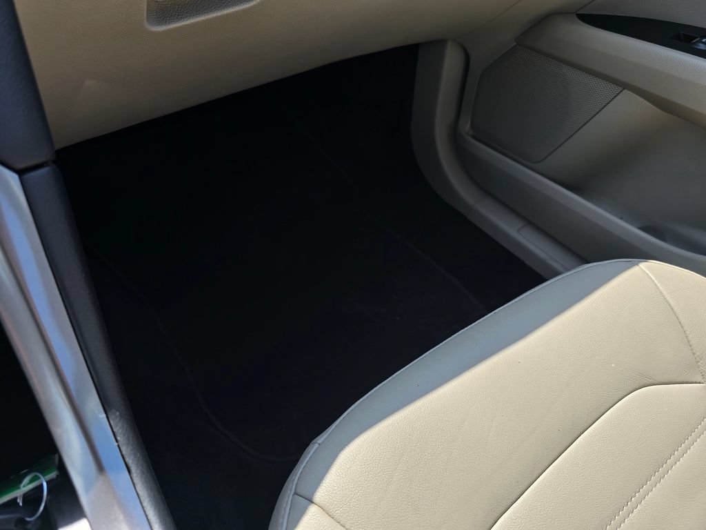 Used 2017 Ford Fusion SE w/ Fusion SE Technology Package FWD image 31