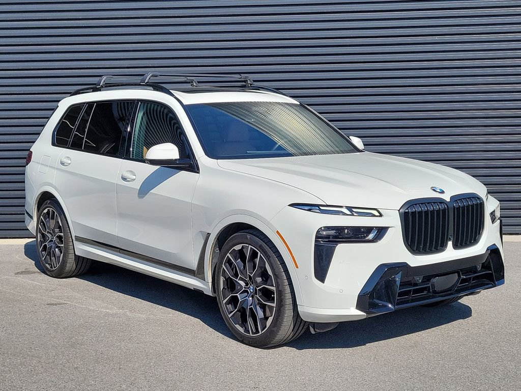 Used 2023 BMW X7 xDrive40i w/ Executive Package image 8