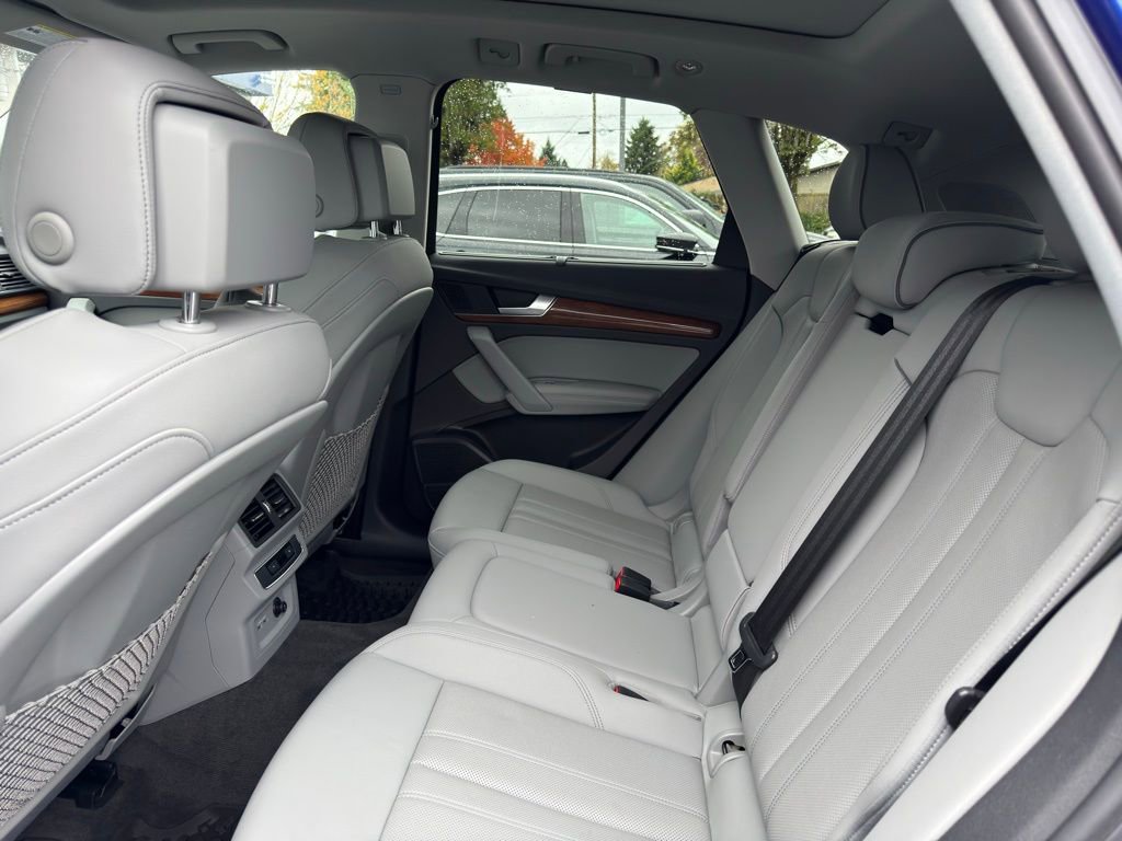 Used 2021 Audi Q5 e Premium Plus image 14