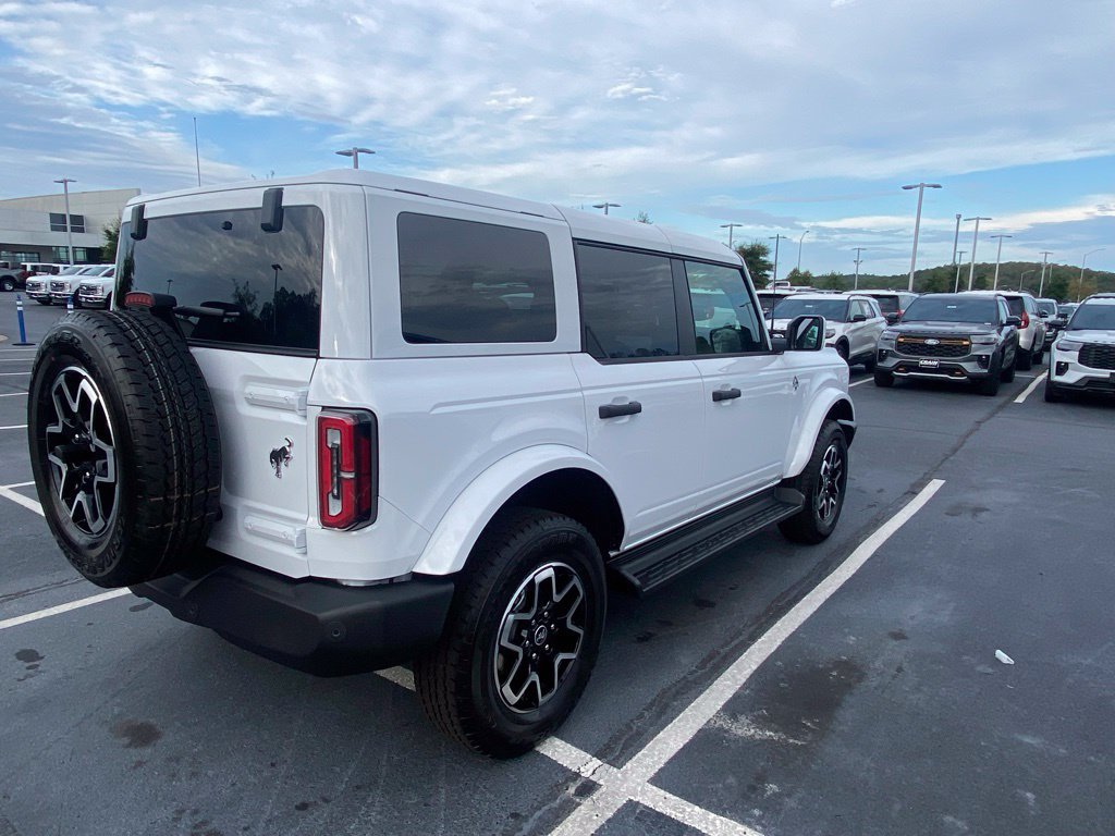 New 2026 Ford Bronco Outer Banks AWD/4WD image 7