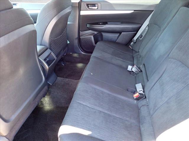 Used 2013 Subaru Outback 2.5i Premium w/ All-Weather Pkg AWD/4WD image 9