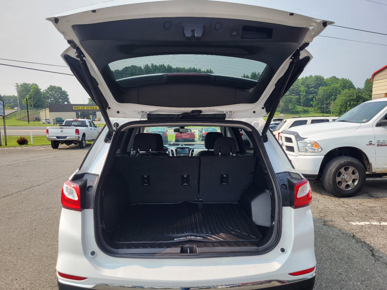 Used 2018 Chevrolet Equinox LT image 5