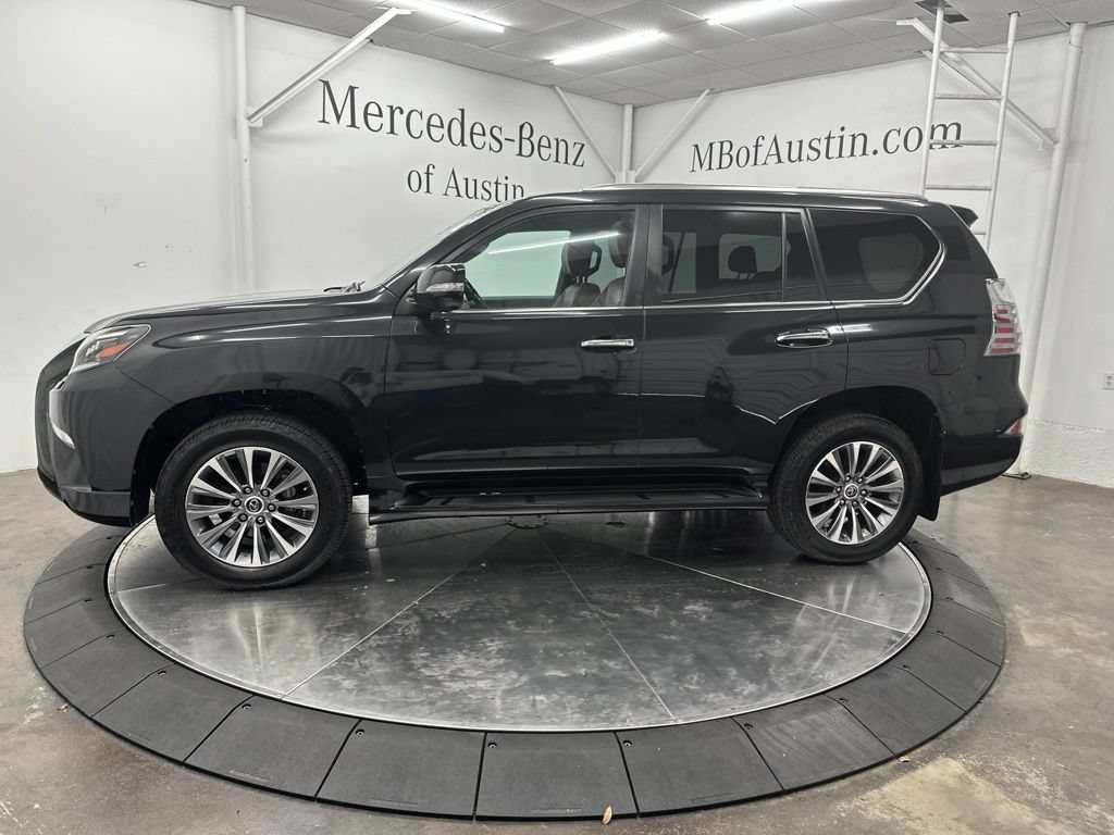 Used 2022 Lexus GX 460 Luxury w/ Off Road Package AWD/4WD image 4