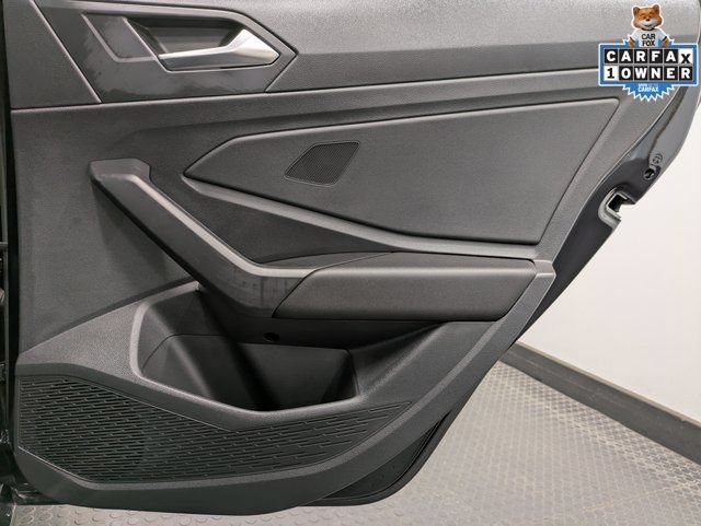 Used 2024 Volkswagen Jetta SE w/ Panoramic Sunroof Package FWD image 29