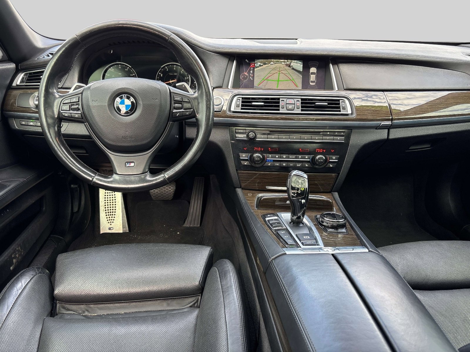 Used 2015 BMW 750Li xDrive image 8