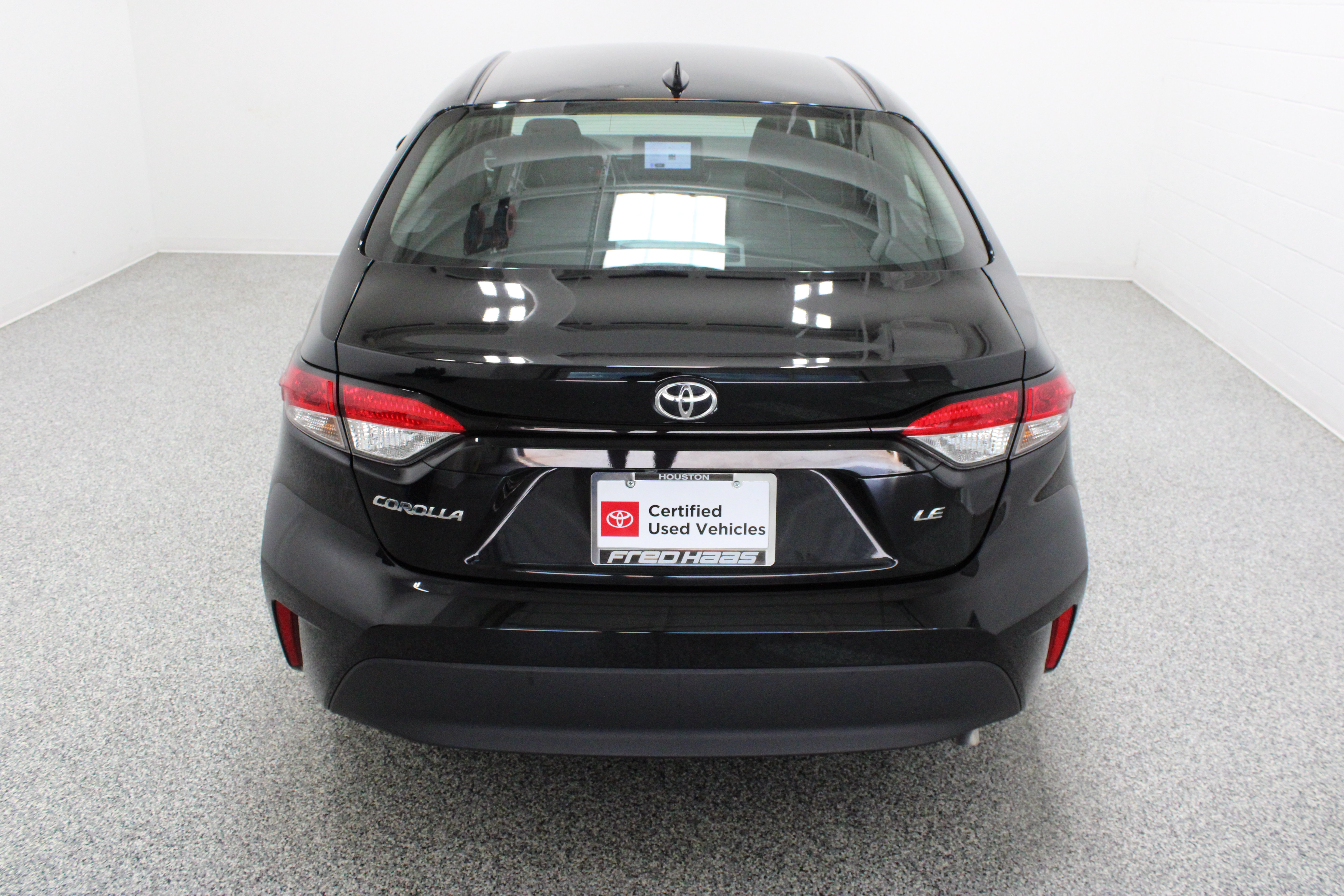 Certified 2026 Toyota Corolla LE FWD image 8
