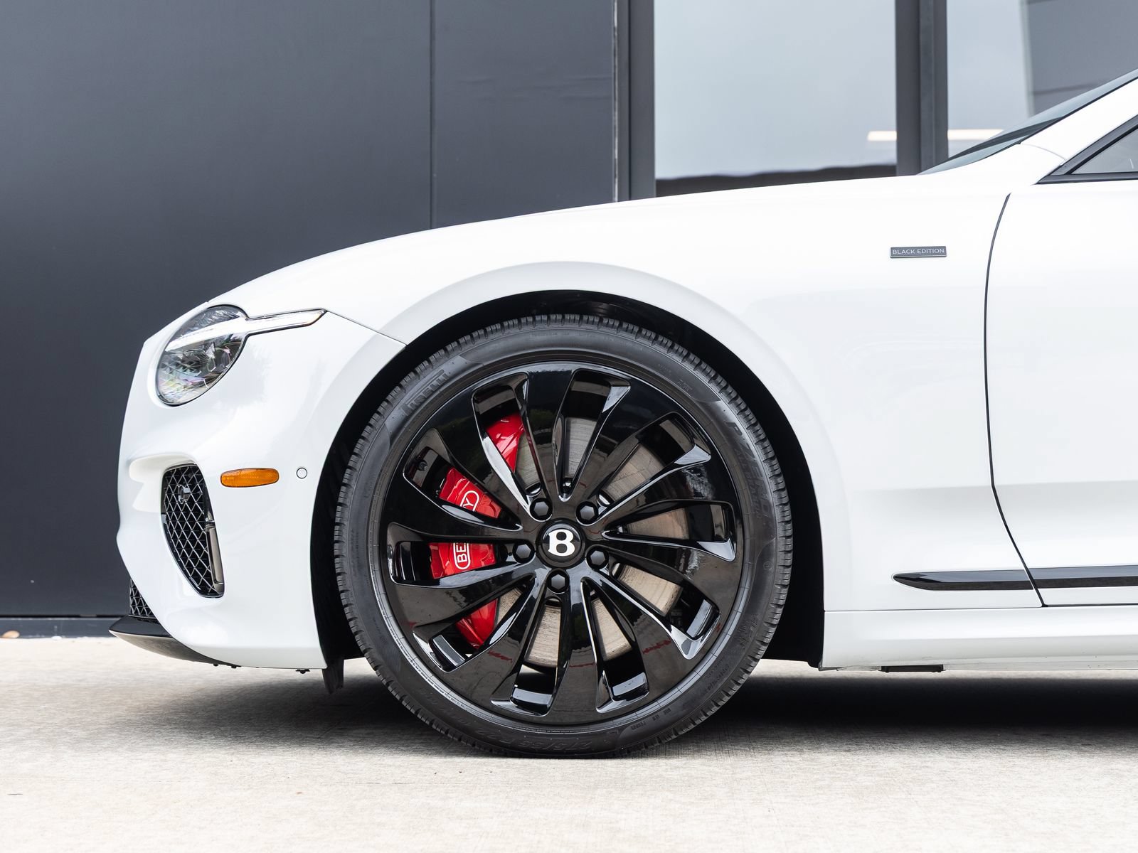 Used 2025 Bentley Continental GTC AWD/4WD image 12