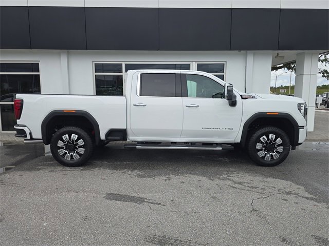 New 2025 GMC Sierra 2500 Denali w/ Denali Reserve Package image 7