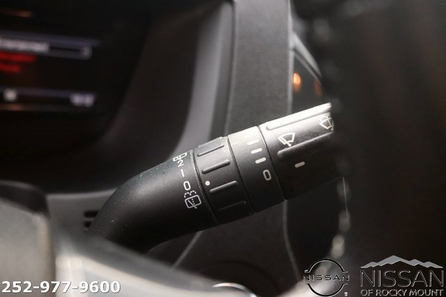 Used 2018 Ford Explorer XLT w/ Equipment Group 202A image 25