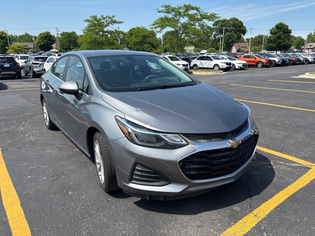 Certified 2019 Chevrolet Cruze LT w/ LT Fleet Convenience Package FWD image 1