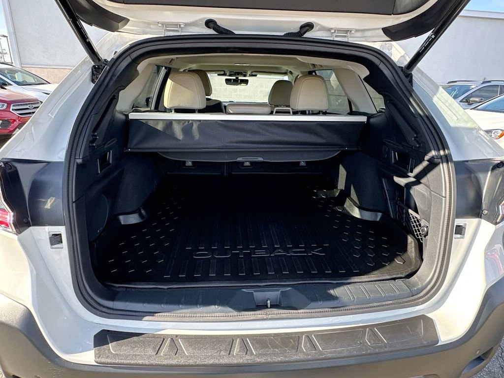 Certified 2025 Subaru Outback Limited w/ Popular Package #2 image 35