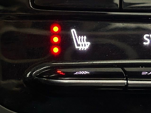 Used 2023 Buick Envision Essence w/ Sport Touring Package image 6